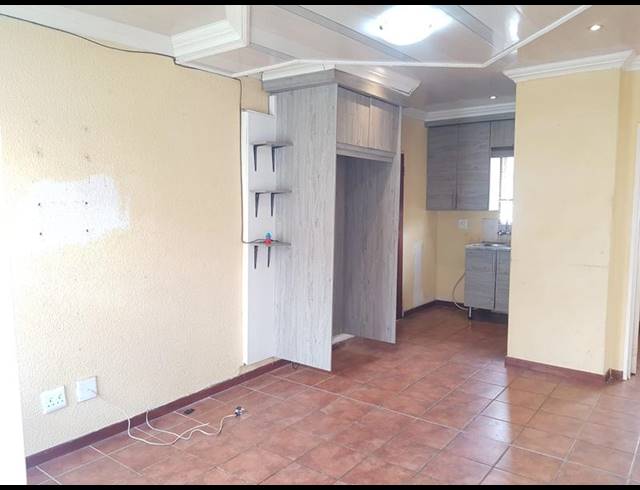 2 BEDROOM PROPERTY TO RENT IN AUREUS
